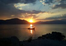 Talking with the Vali